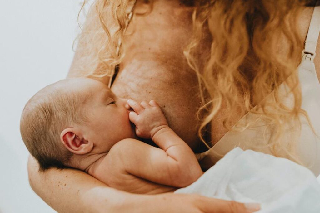 new_mom_breastfeeding_tips-1024x683.jpeg | Dealmeister.io Alt tag für bilder post titel