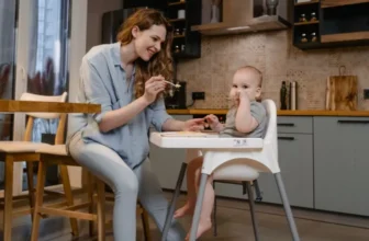 Establish a Feeding Schedule for Your Baby 1024x512.webp